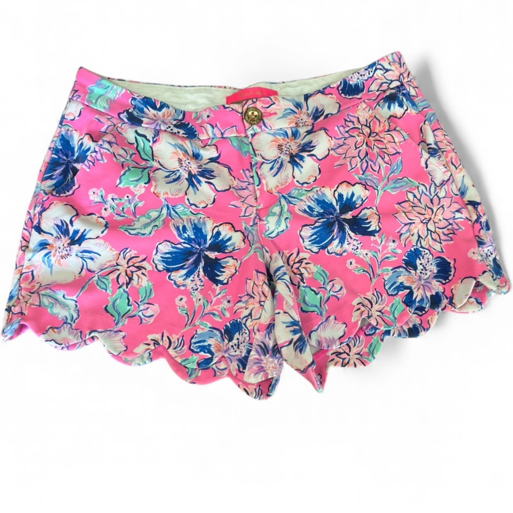 Pink Floral Scalloped Hem Women's Shorts